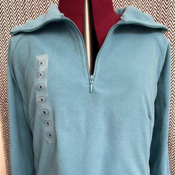 Columbia Tops - Columbia fleece Women’s Medium - New